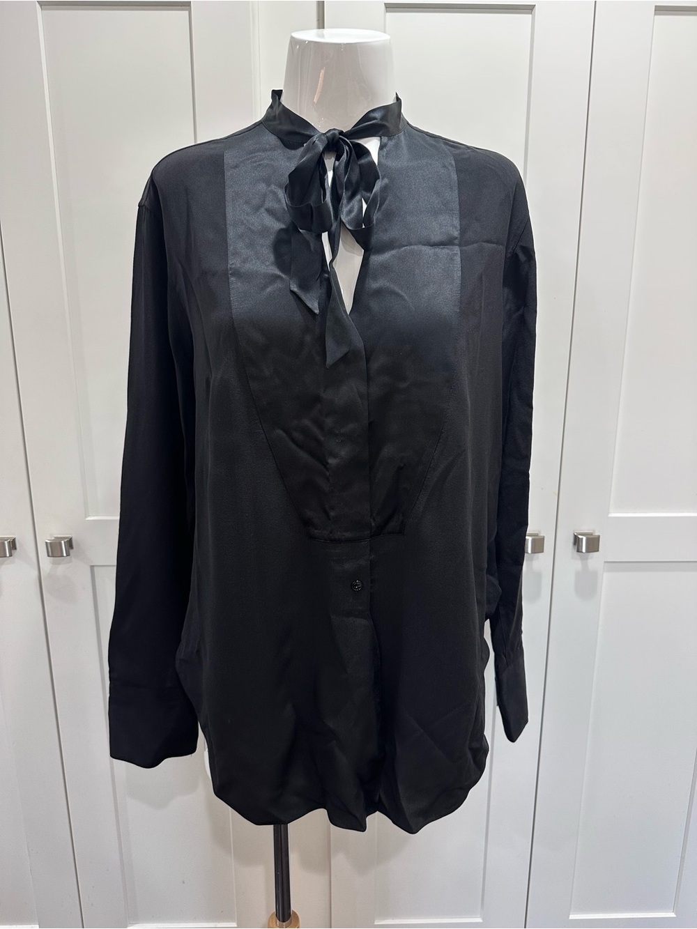 Rag & Bone Black Silk Tie-Neck Blouse - Picture 2 of 8